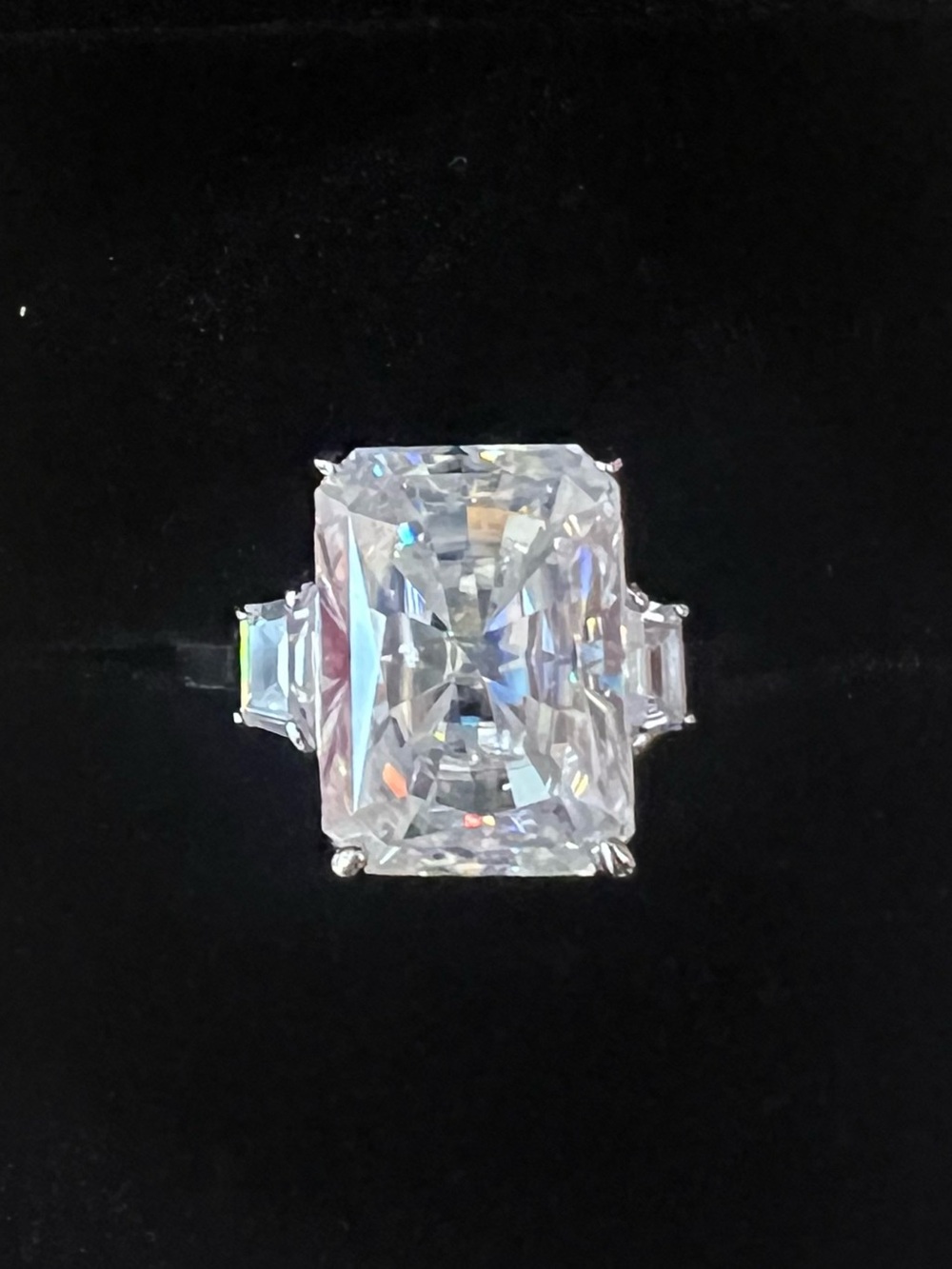 ❤️ NEW! RADIANT CUT 10 CT MOISSANITE RING